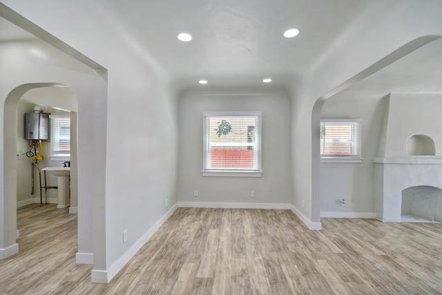 4685 Hamilton Street, San Diego CA: https://media.crmls.org/mediaz/5d9d4a2f-a555-490b-b9f2-b37b074d0da1.jpg