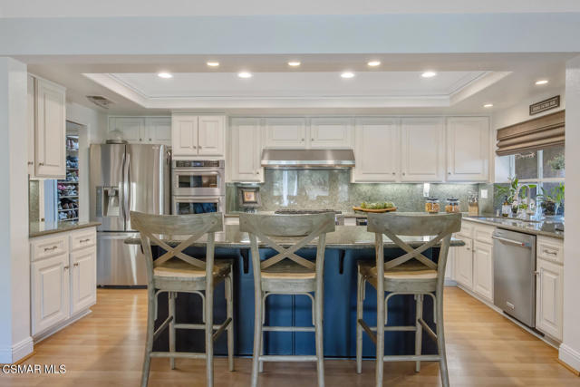 3901 Via Verde, Thousand Oaks CA: https://media.crmls.org/mediaz/5d9d9bb7-2e9b-47d9-bd9a-22ef6bac25f6.jpg