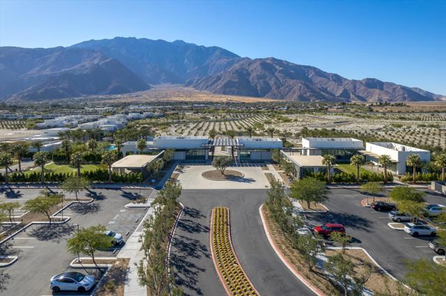 781 Fountain Drive, Palm Springs CA: https://media.crmls.org/mediaz/5d9da334-9e38-4a46-932d-a719fe446a70.jpg