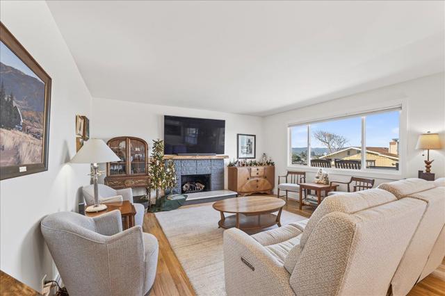 1232 Vallejo Street, Seaside CA: https://media.crmls.org/mediaz/5d9ddd6c-701a-43a1-9e09-0caaaa61fdf1.jpg