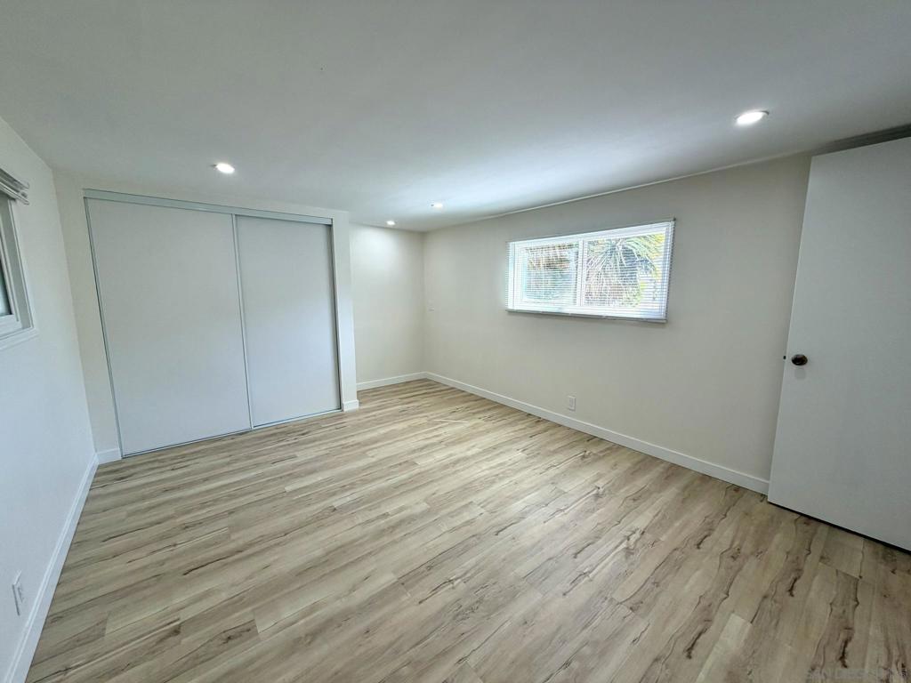 6460 Convoy Ct - photo 9