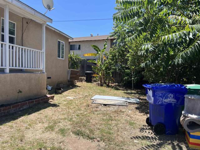 3647 Lemona Ave, San Diego CA: https://media.crmls.org/mediaz/5d9f5e4f-41d6-4e7a-a336-b05bd1a90c1f.jpg