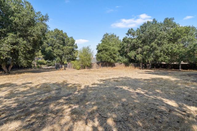 10621 Madera Drive, Cupertino CA: https://media.crmls.org/mediaz/5d9f9af2-cec5-440d-88ec-d6bc21ab4954.jpg