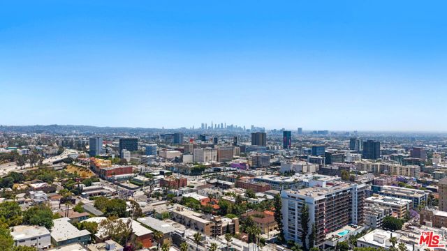 6615 Emmet Terrace, Los Angeles CA: https://media.crmls.org/mediaz/5d9faa45-6c58-44ea-b013-c75161c24b6a.jpg