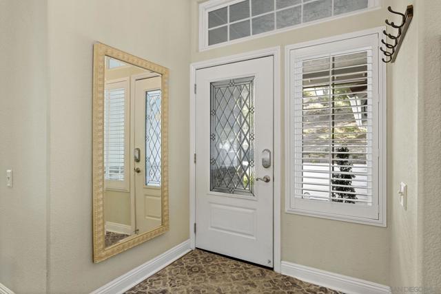 2241 Willowbrook St, Escondido CA: https://media.crmls.org/mediaz/5d9fce2c-b327-4981-b547-e9b7368d1feb.jpg