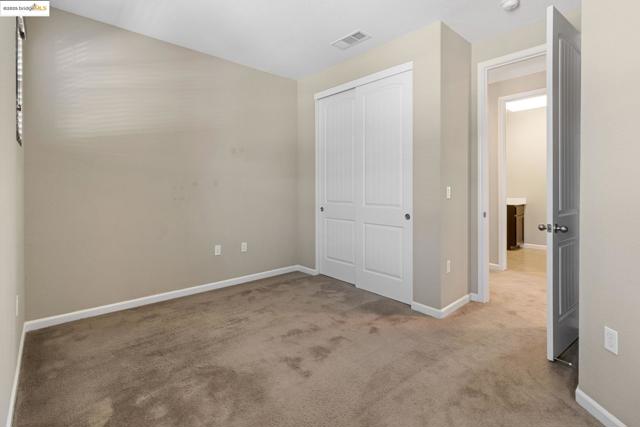 2218 Toscana Dr, Pittsburg CA: https://media.crmls.org/mediaz/5da05358-5743-4a9d-b237-ab1bca7c96cb.jpg