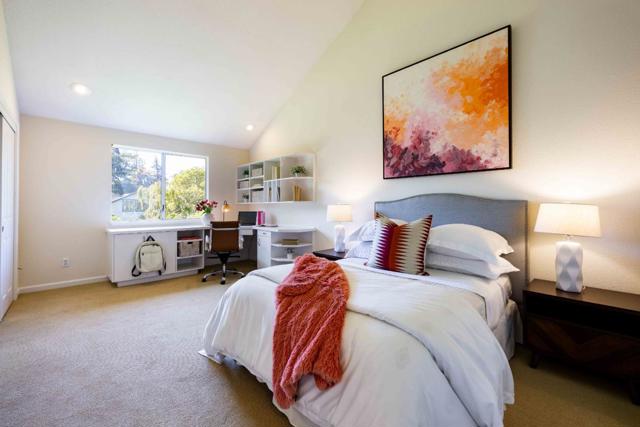 590 Military Way, Palo Alto CA: https://media.crmls.org/mediaz/5da08264-dca0-45af-80d3-a84ee46cde85.jpg