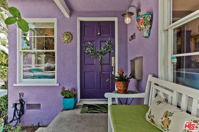 4365 Elenda Street photo 3
