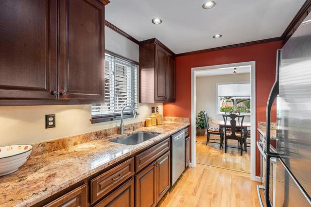 290 Bonita Lane, Foster City CA: https://media.crmls.org/mediaz/5da124cf-2f7a-41f1-ba35-a25e3dbdb971.jpg