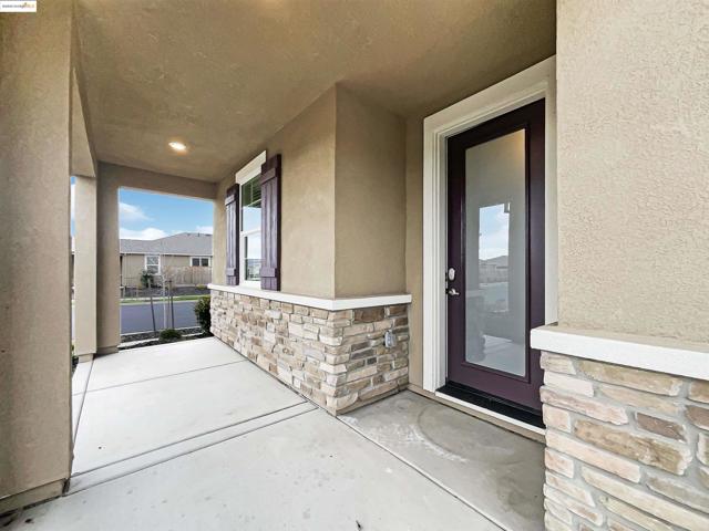 2211 Reunion Ln, Rio Vista CA: https://media.crmls.org/mediaz/5da157a0-b69b-453b-a214-0e573edec9aa.jpg