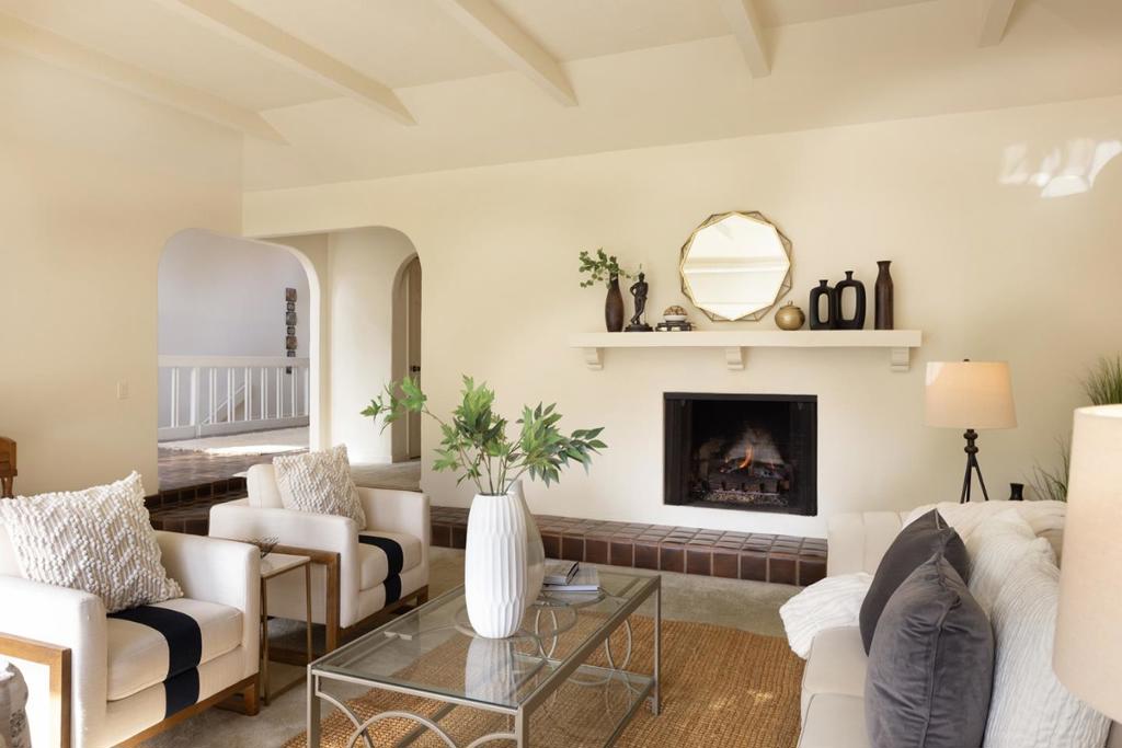1086 Spyglass Woods Drive