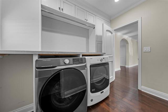 619 Beryl Street, Redondo Beach CA: https://media.crmls.org/mediaz/5da2e166-1461-49bc-b1d8-b63419446ec9.jpg