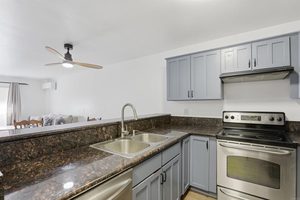 4540 60th Street - photo 2