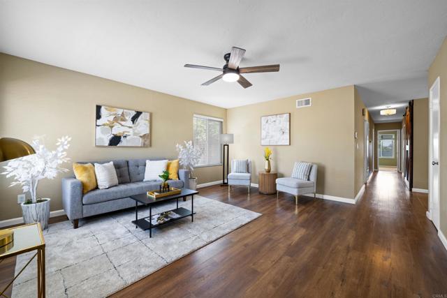 Detail Gallery Image 1 of 1 For 10426 Escadera Drive, Lakeside,  CA 92040 - 4 Beds | 2 Baths