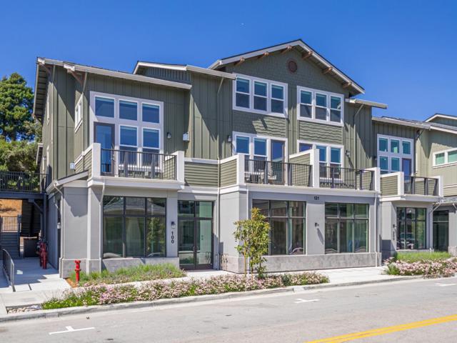 121 Aptos Village Way, Aptos CA: https://media.crmls.org/mediaz/5da528cb-6ae0-45b0-b1c2-969ed2f32ee7.jpg