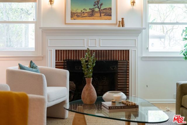 4148 Mentone Avenue, Culver City CA: https://media.crmls.org/mediaz/5da5739c-8afb-41bd-b0d5-beec2f6a6edc.jpg