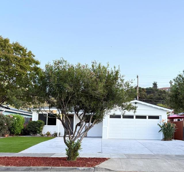 204 Santa Rosa Drive, San Jose CA: https://media.crmls.org/mediaz/5da67580-37de-4290-8219-b67a88c6a9a1.jpg