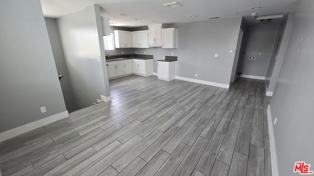 11164 S Figueroa Street, Los Angeles CA: https://media.crmls.org/mediaz/5da67aa1-3574-4f13-a67d-a5f97f948dc4.jpg