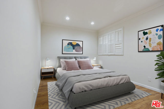 930 N Wetherly Drive, West Hollywood CA: https://media.crmls.org/mediaz/5da6a740-8d93-403c-a0a1-16460c82f94f.jpg
