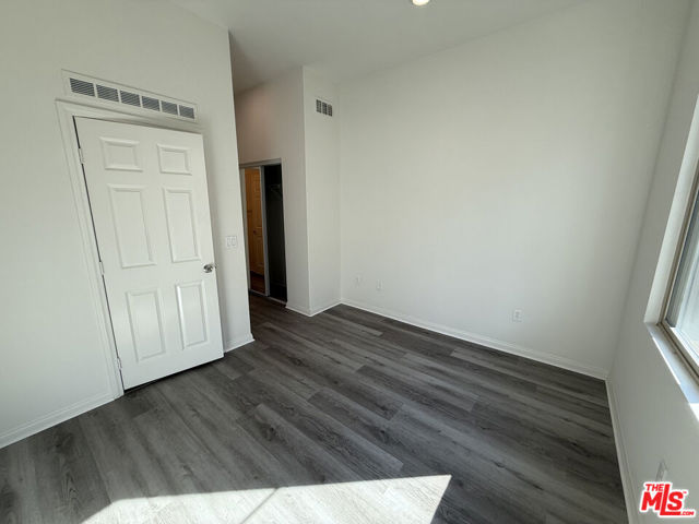 65 Plateau, Irvine CA: https://media.crmls.org/mediaz/5da6bc81-d0eb-4525-8cab-c739ac79a7bc.jpg