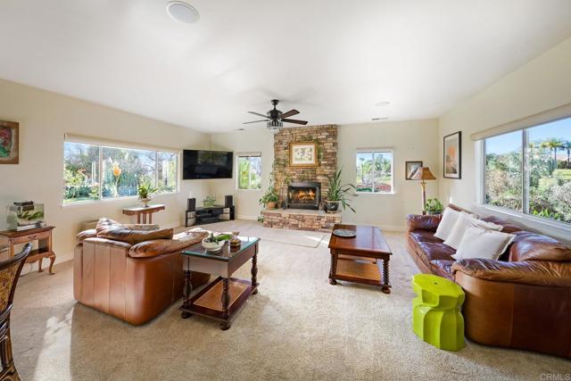 Detail Gallery Image 9 of 58 For 30837 Palomar Vista Dr, Valley Center,  CA 92082 - 4 Beds | 3 Baths