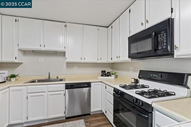 720 Jane Court, Martinez CA: https://media.crmls.org/mediaz/5da7f9c7-085e-4c22-b41c-3e681d99d4b0.jpg