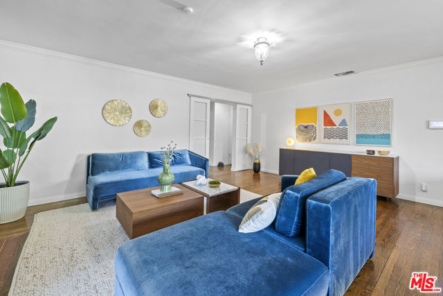 505 Panama Avenue, Long Beach CA: https://media.crmls.org/mediaz/5da88f83-b2be-41ce-b226-ab970892f839.jpg