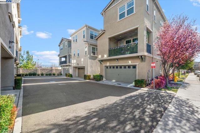 Image 51 of 60 For 2880 Stringham Way