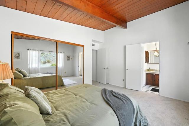 2347 Greenwing Drive, San Diego CA: https://media.crmls.org/mediaz/5da9a769-e23c-436d-a6b5-040dd59be691.jpg