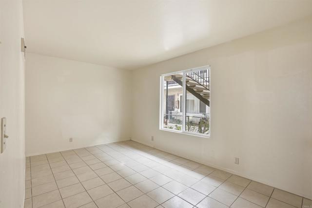 Image 17 of 20 For 335 Laurel Avenue