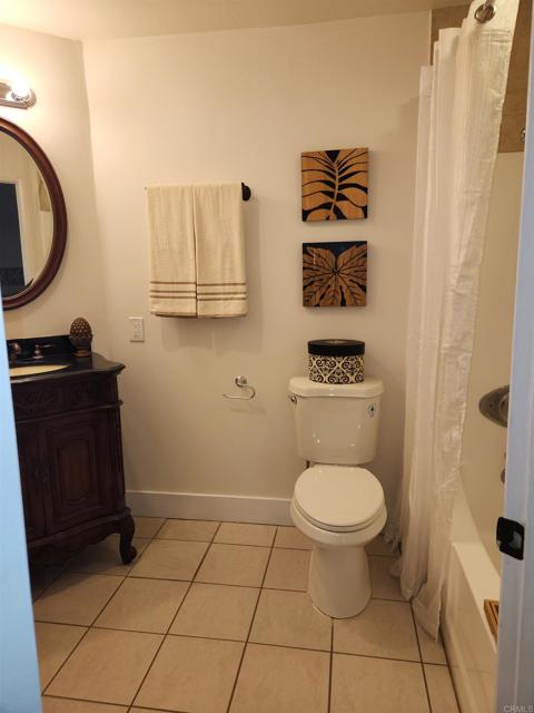 Detail Gallery Image 10 of 27 For 2926 Alwood Ct, Spring Valley,  CA 91978 - 2 Beds | 2 Baths