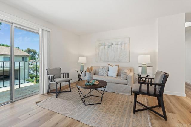 Detail Gallery Image 6 of 41 For 7837 Camino Tranquilo, San Diego,  CA 92122 - 2 Beds | 1/1 Baths