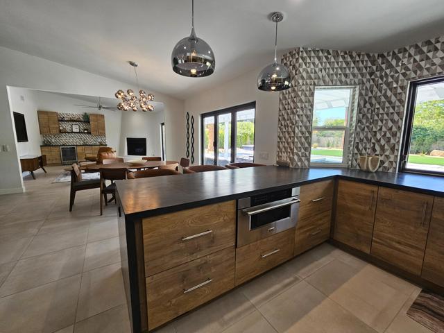 72278 Barbara Drive, Rancho Mirage CA: https://media.crmls.org/mediaz/5dab1c1b-0fd1-4271-aad0-776bf7666b03.jpg