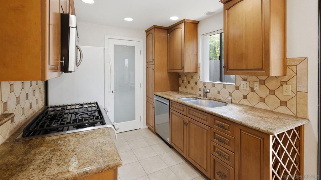 4620 North Avenue - photo 19