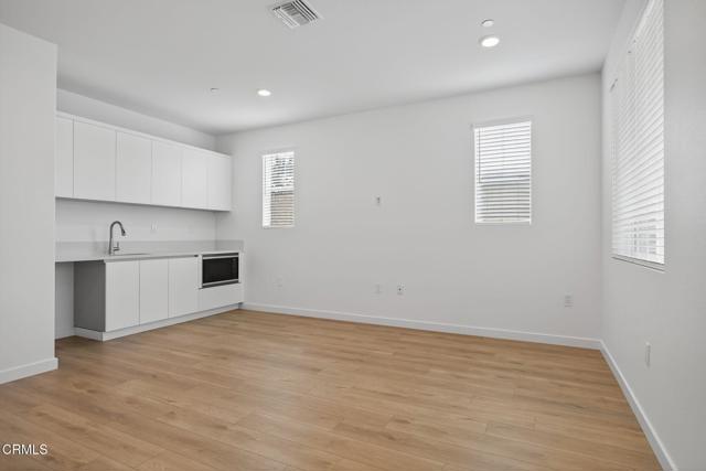 Detail Gallery Image 15 of 54 For 2364 Haley Point #103,  Ventura,  CA 93003 - 3 Beds | 3/1 Baths