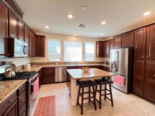 2774 Ferrara Circle, San Jose CA: https://media.crmls.org/mediaz/5dad2b31-a1c7-491d-bb1c-239dbce2d846.jpg