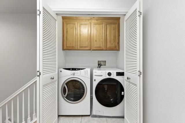413 Timor Terrace, Sunnyvale CA: https://media.crmls.org/mediaz/5daf32a3-cb4a-49b0-bb03-0cc79f6a0346.jpg