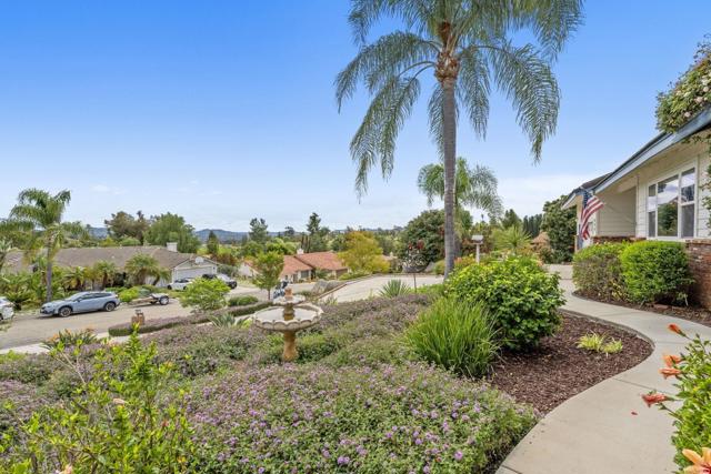 620 Lacrosse Place, Escondido CA: https://media.crmls.org/mediaz/5dafb638-5746-4820-bcd6-a5da78ba11e5.jpg