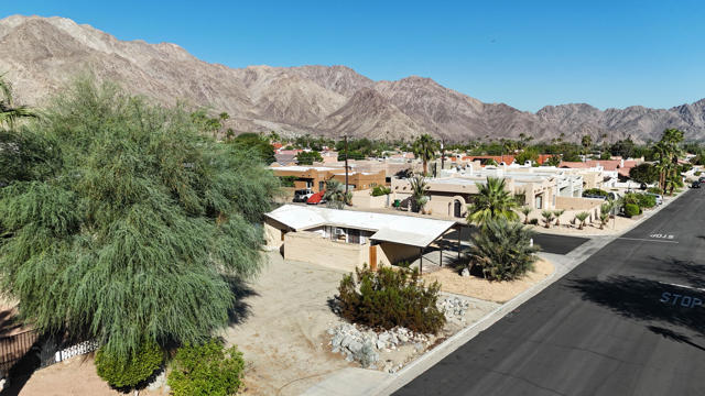 77643 Temecula, La Quinta CA: https://media.crmls.org/mediaz/5dafbae7-c55f-4875-bf39-f1e617ebf1f2.jpg