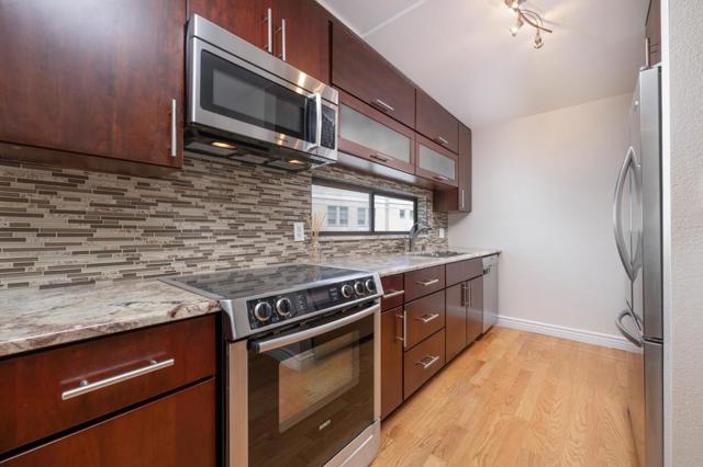740 El Camino Real, Burlingame CA: https://media.crmls.org/mediaz/5db00ce3-9851-4ef3-9ce3-850417c7623b.jpg