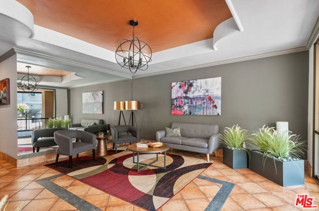 1221 N Kings Road, West Hollywood CA: https://media.crmls.org/mediaz/5db020ac-c1d0-43c3-8ae1-34a6bfc26f2b.jpg