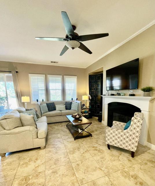 77370 New Mexico Drive, Palm Desert CA: https://media.crmls.org/mediaz/5db048c1-8b4c-450e-943e-6b48b468ab29.jpg