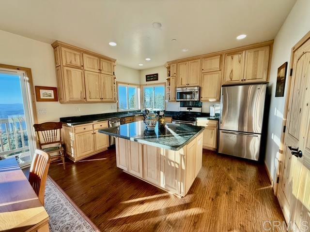 Detail Gallery Image 13 of 47 For 32771 Birch Hill Rd, Palomar Mountain,  CA 92060 - 2 Beds | 2 Baths