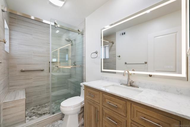 3875 Vista Campana, Oceanside CA: https://media.crmls.org/mediaz/5db26ae9-7c6d-4cbc-a4a3-f1fb7667460d.jpg