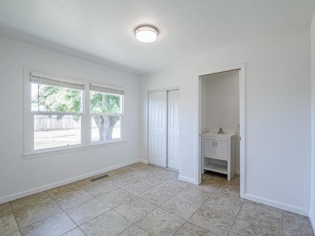 1233 Monroe Street, Salinas CA: https://media.crmls.org/mediaz/5db27da1-1ae9-4e82-9b45-862e68a82088.jpg