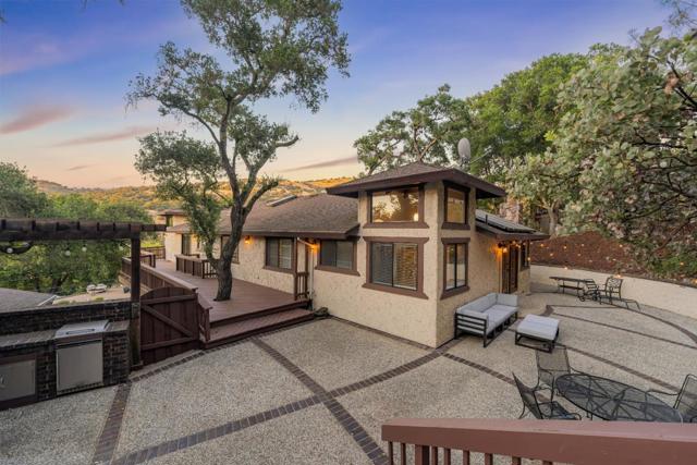 17255 Holiday Drive, Morgan Hill CA: https://media.crmls.org/mediaz/5db2e82e-9670-4738-a1a3-48e6344986c8.jpg
