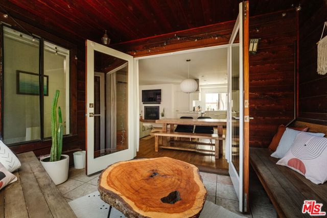 2 Bed Home for Sale in Venice, California