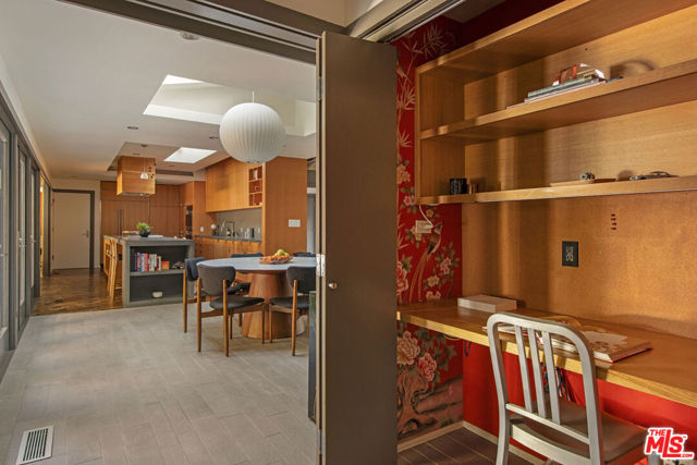 1030 Canon Drive, San Marino CA: https://media.crmls.org/mediaz/5db4a69a-627e-43fd-9aa0-b2c1ce3bbf61.jpg