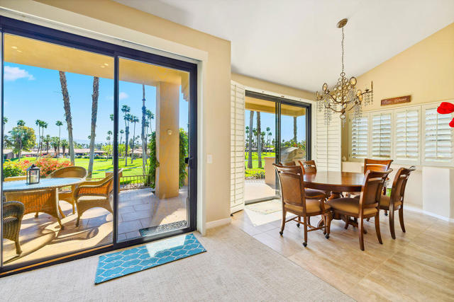 38960 Gladiolus Lane, Palm Desert CA: https://media.crmls.org/mediaz/5db5ea07-d675-4d2a-b4fb-2ff442197d22.jpg