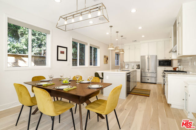 1741 S S Marvin Ave, Los Angeles CA: https://media.crmls.org/mediaz/5db5ec39-aa01-4d32-86b2-a6d2b7cb8d05.jpg